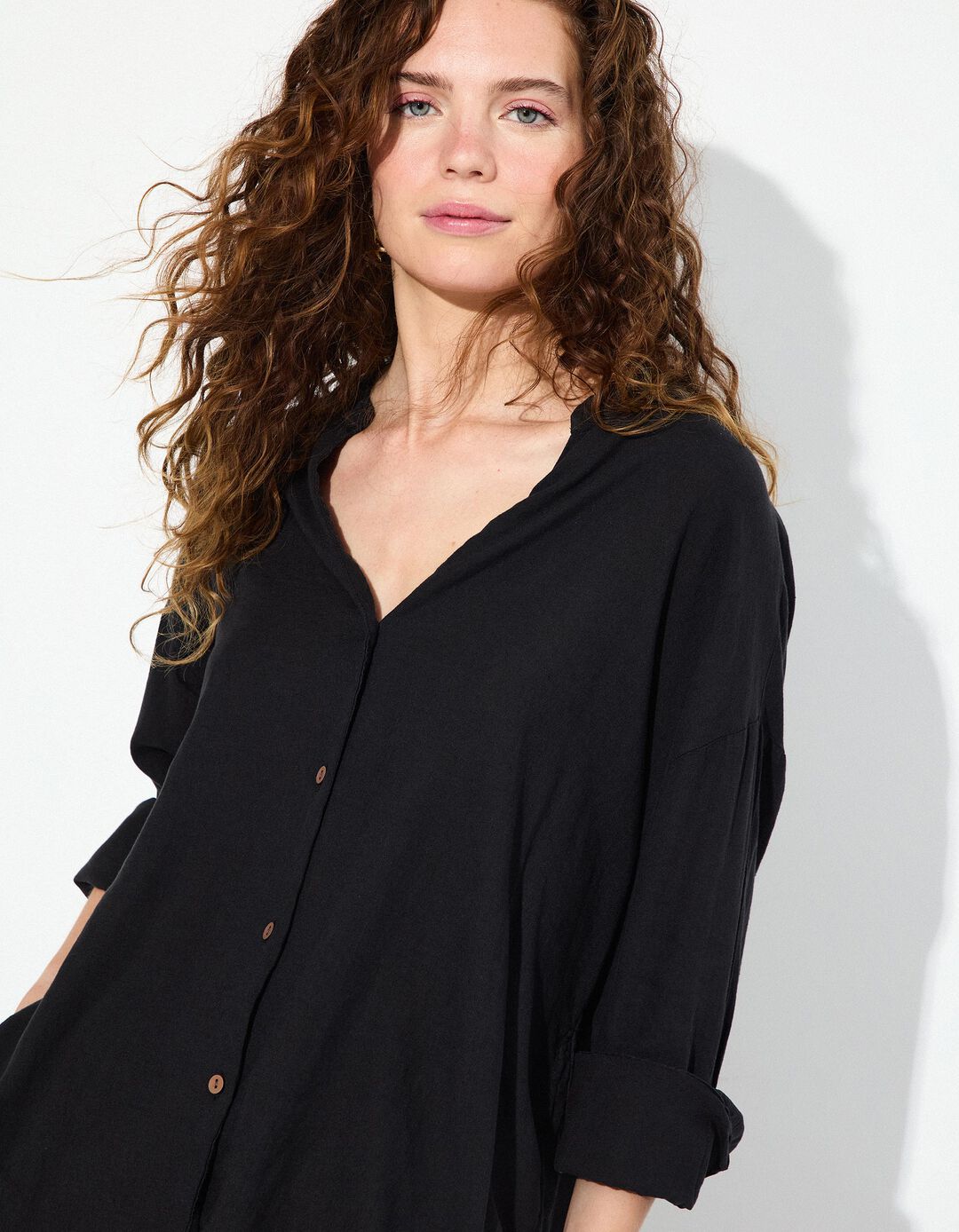 Blusa com Linho, Mulher, Preto
